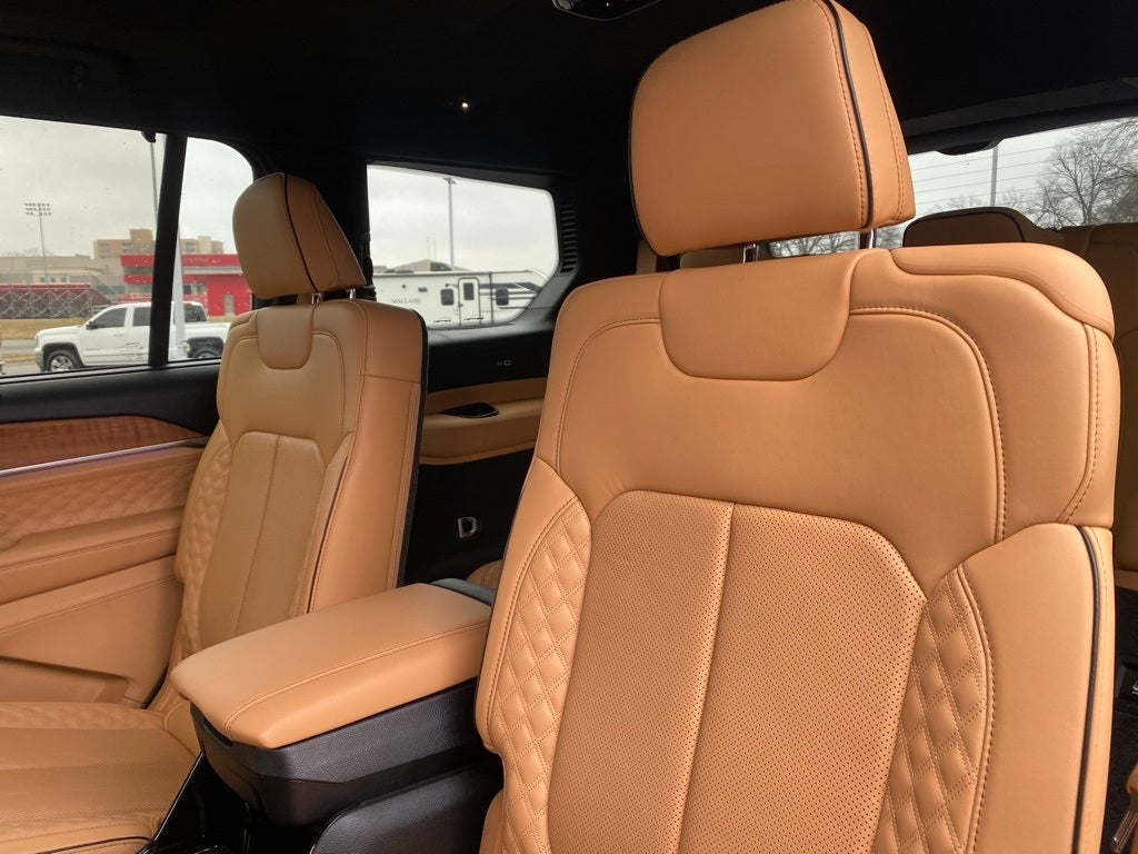 2021 Jeep Grand Cherokee L Summit