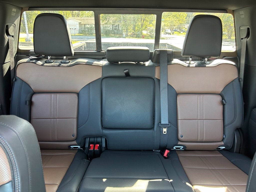 2025 Chevrolet Silverado 3500HD High Country - 4WD - 6.6L DURAMAX