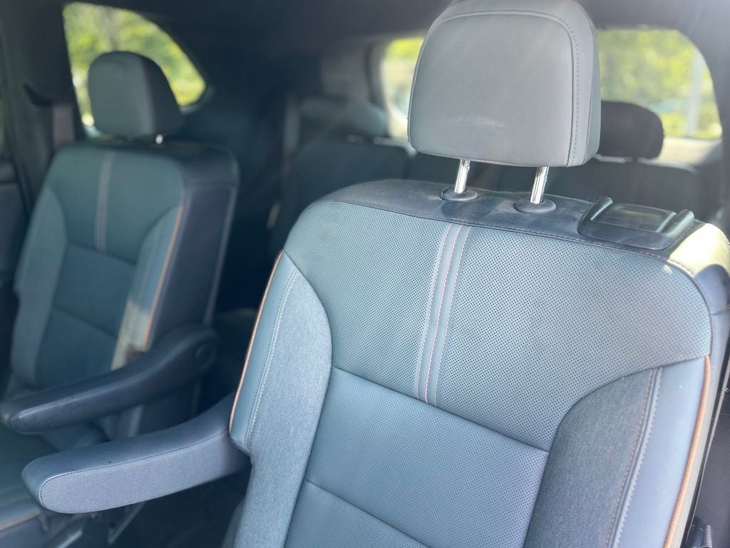 2025 GMC Acadia AT4 - AWD - PANO ROOF - ONE OWNER