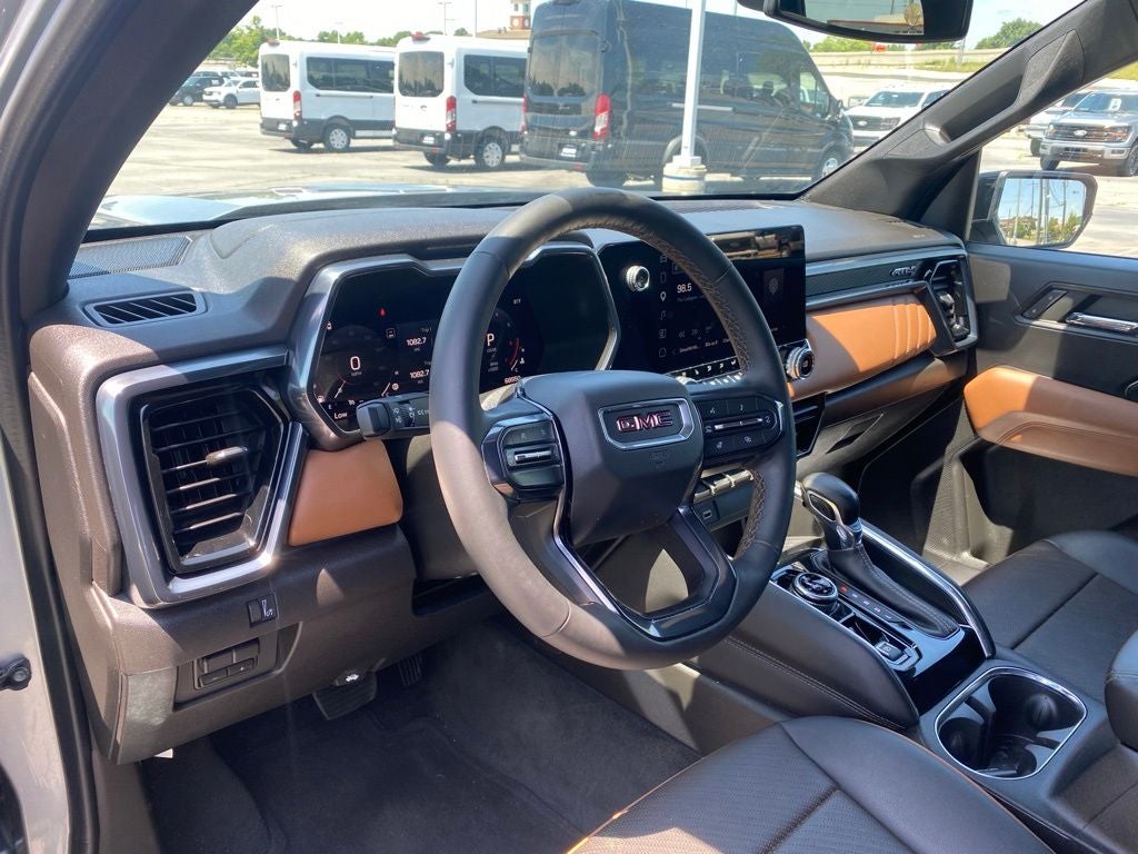 2024 GMC Canyon AT4