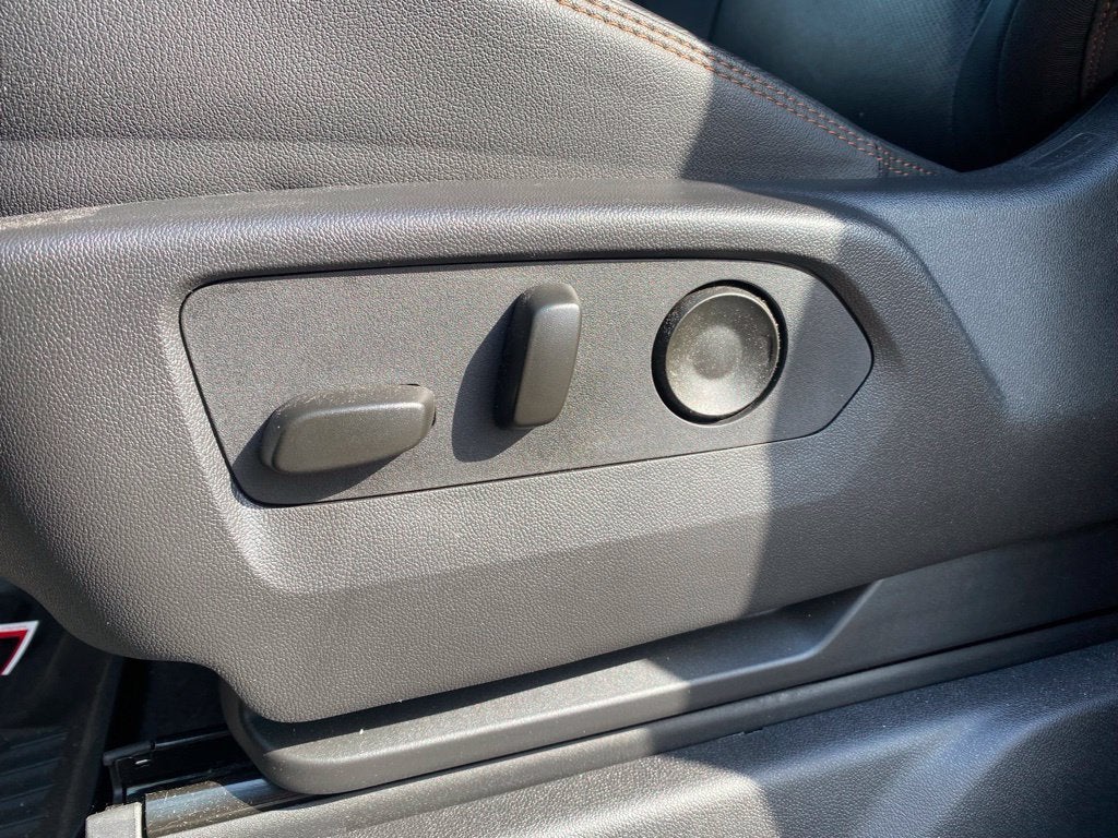 2025 GMC Sierra 1500 AT4 - 6.2L V-8 - TECHNOLOGY PACKAGE