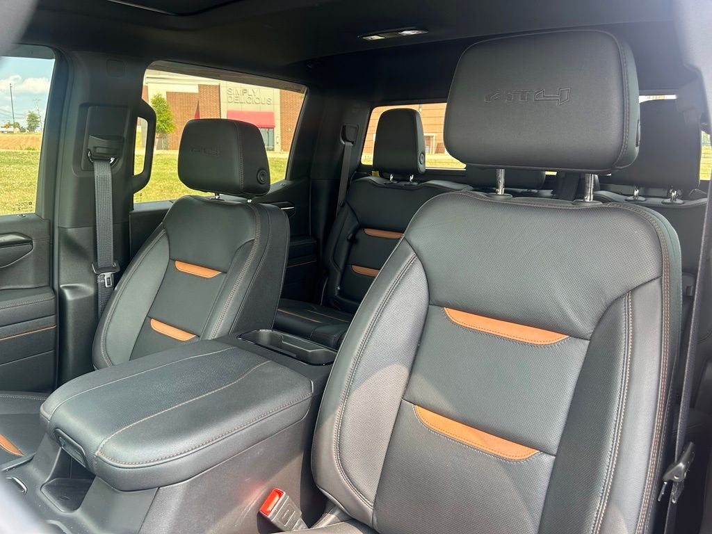 2025 GMC Sierra 1500 AT4