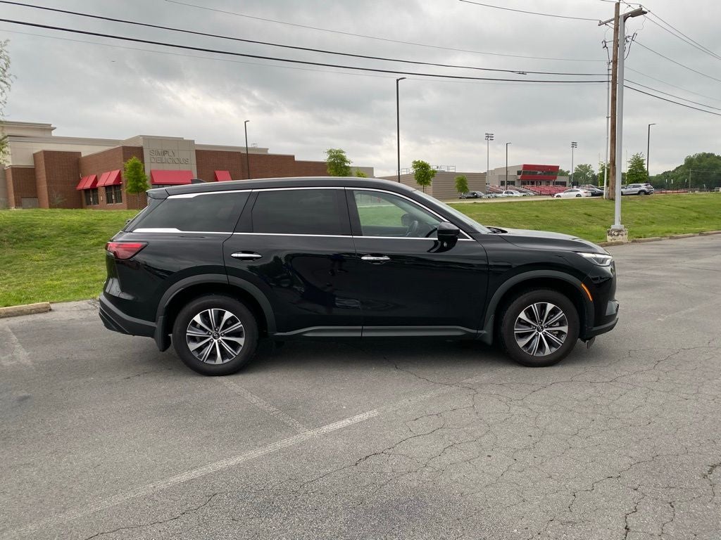 2025 INFINITI QX60 PURE