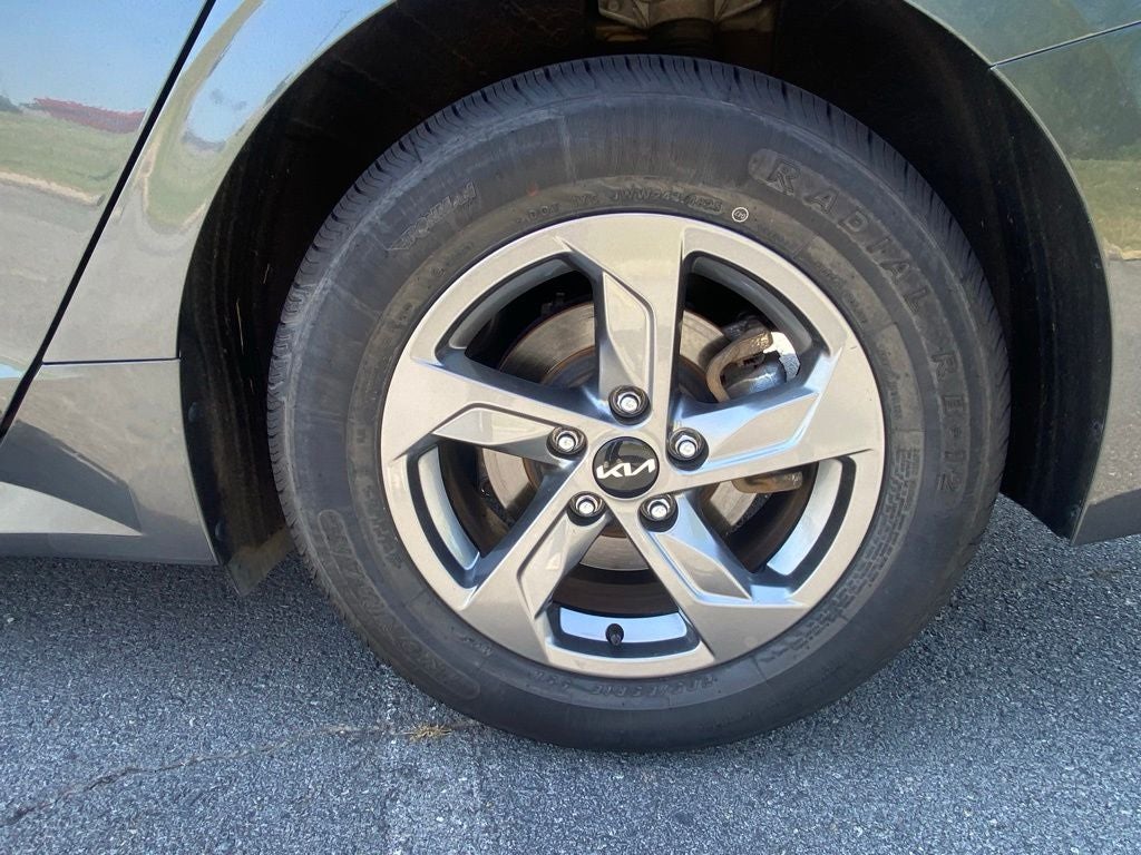 2022 Kia K5 LXS