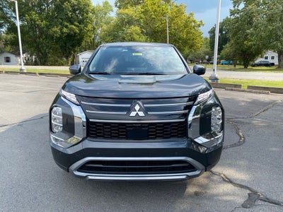 2025 Mitsubishi Outlander SE - FORD BLUE CERTIFIED