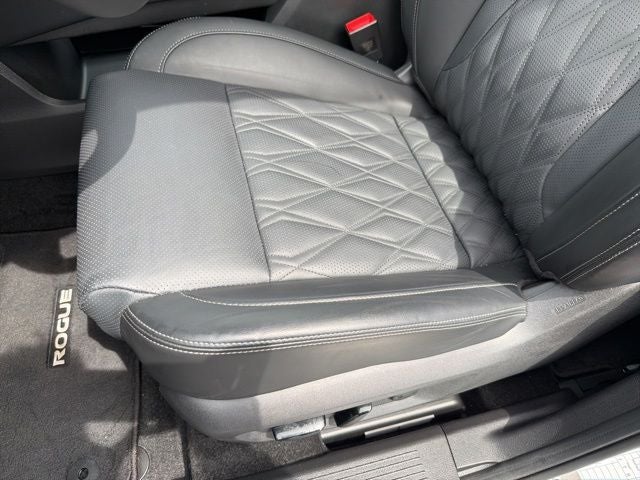 2026 Nissan Rogue Platinum - PREMIUM PKG - AWD