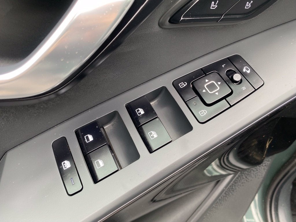 2026 Kia Niro SX