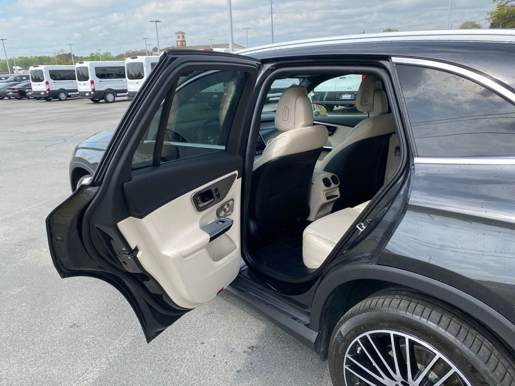 2024 Mercedes-Benz GLC GLC 300