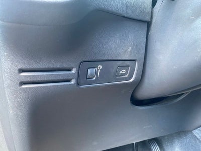 2022 Volvo XC40 Momentum