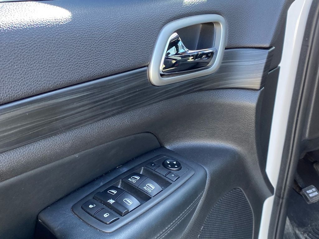 2020 Jeep Grand Cherokee Laredo E