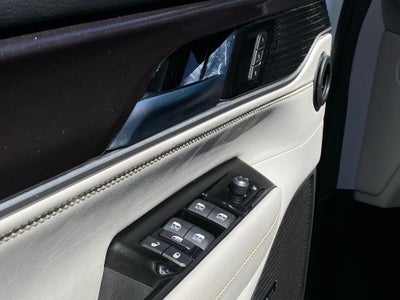 2024 Jeep Wagoneer Base