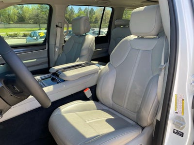 2024 Jeep Wagoneer Base