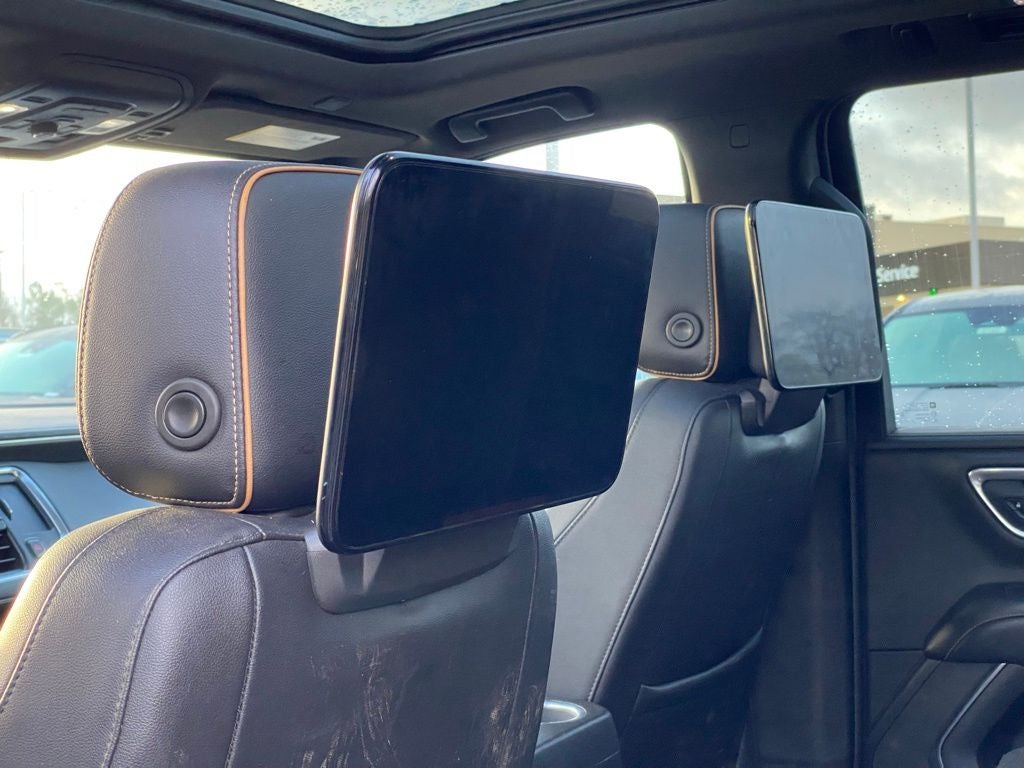 2021 GMC Yukon XL AT4