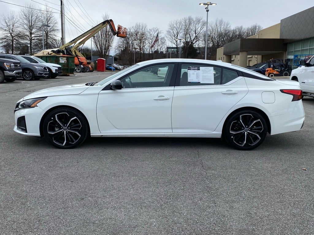 2024 Nissan Altima 2.5 SR