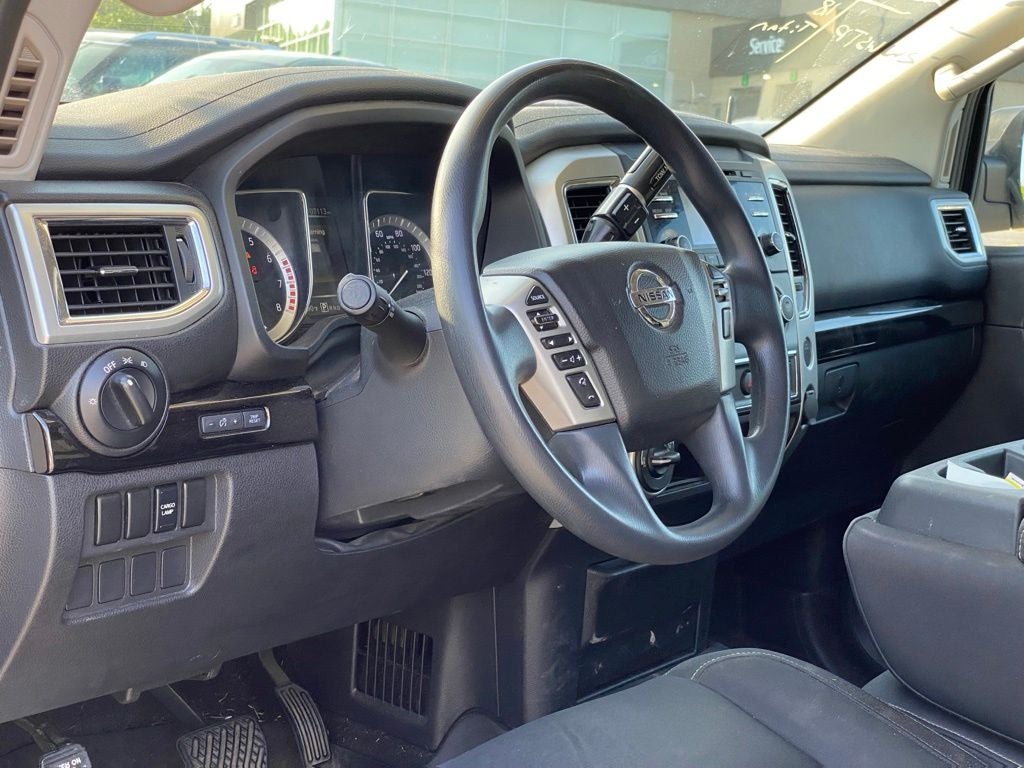 2018 Nissan Titan SV