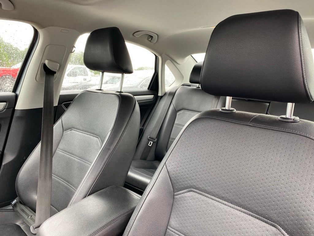2019 Volkswagen Passat 2.0T Wolfsburg