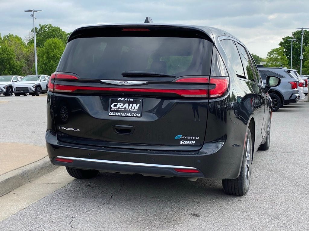 2023 Chrysler Pacifica Hybrid Touring L