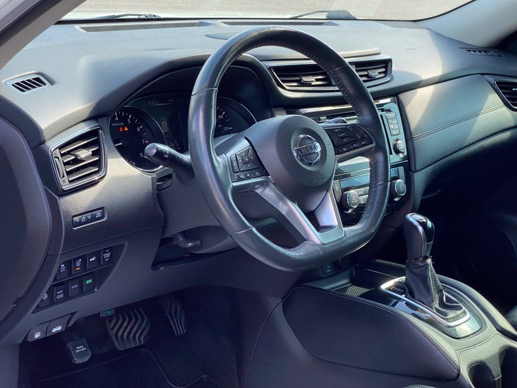 2017 Nissan Rogue SL
