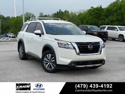 2022 Nissan Pathfinder SL