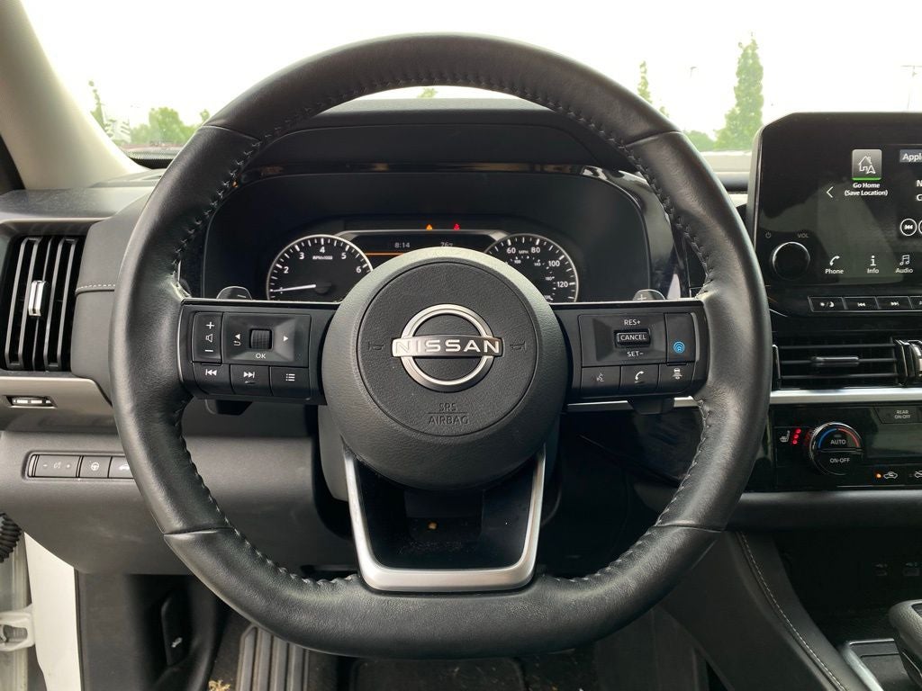 2022 Nissan Pathfinder SL