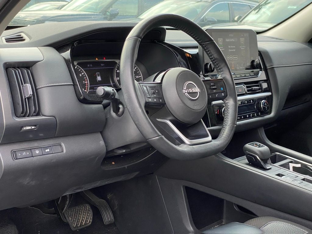 2022 Nissan Pathfinder SL