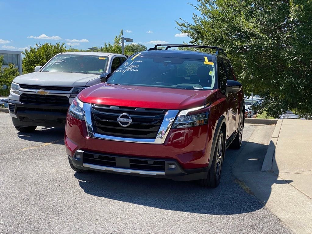 2022 Nissan Pathfinder Platinum