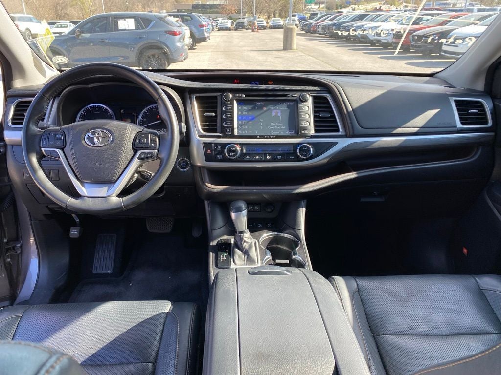 2017 Toyota Highlander Limited Platinum