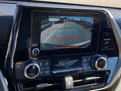 2024 Toyota Highlander LE ALL WHEEL DRIVE