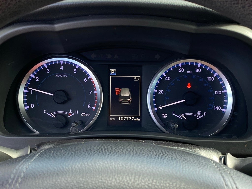 2017 Toyota Highlander LE LOW MILES 3RD ROW