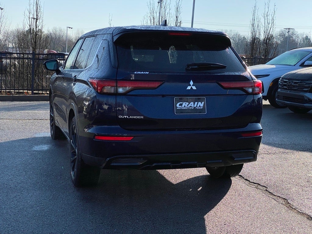 2022 Mitsubishi Outlander SE