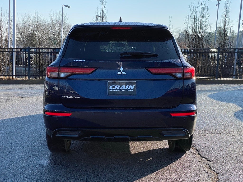 2022 Mitsubishi Outlander SE