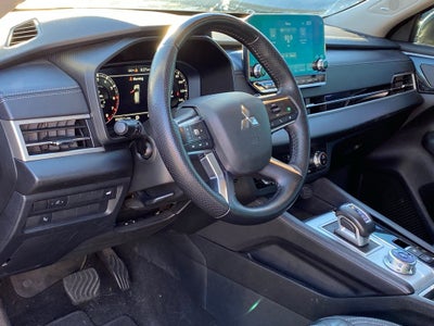 2023 Mitsubishi Outlander SEL