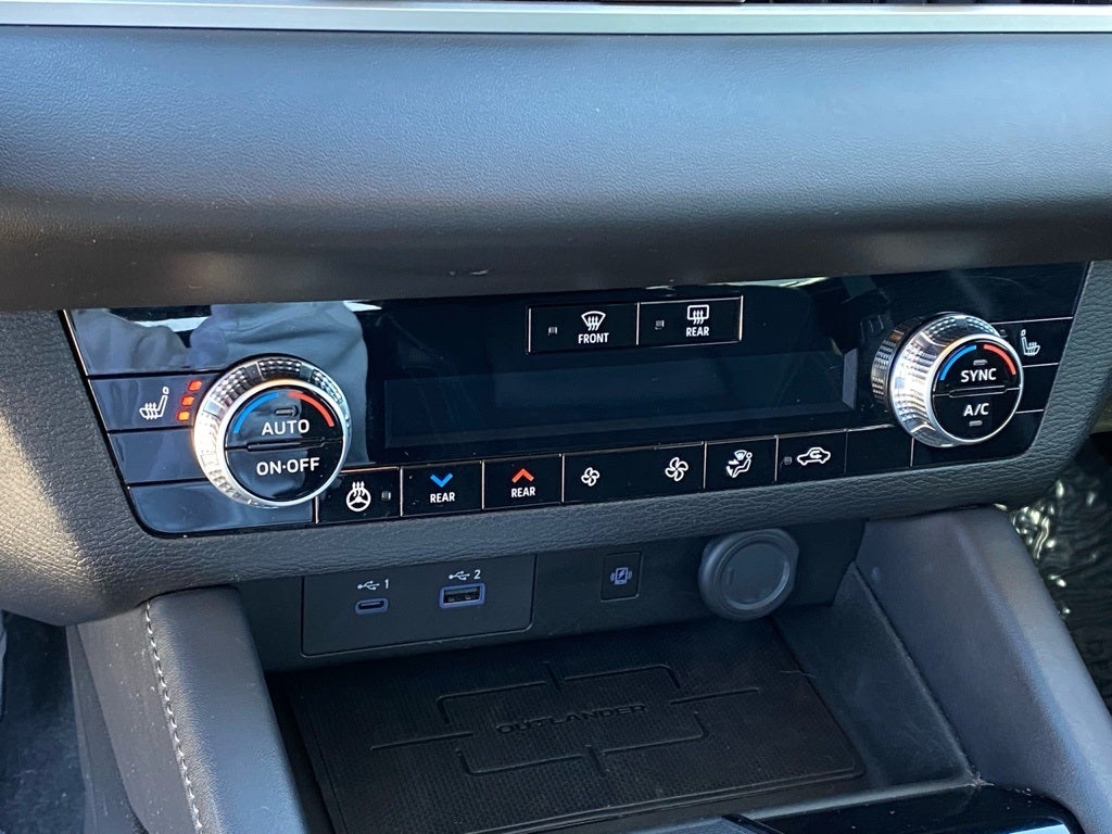 2023 Mitsubishi Outlander SEL