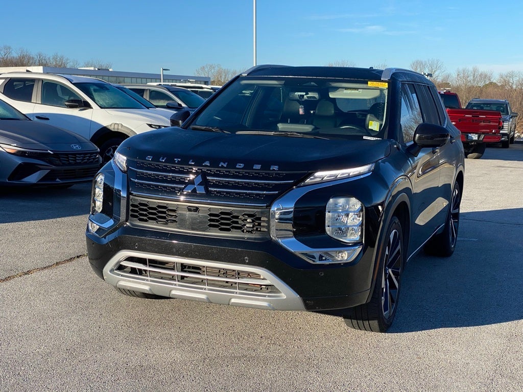 2023 Mitsubishi Outlander SEL