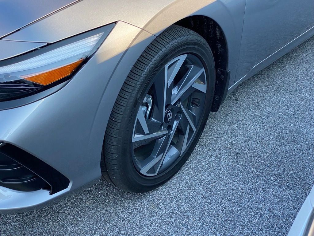 2026 Hyundai Elantra Hybrid Limited