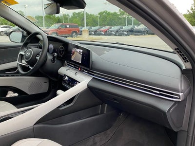 2022 Hyundai Elantra Limited