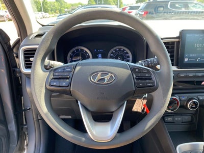 2022 Hyundai Venue SE