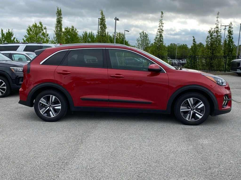 2022 Kia Niro LXS
