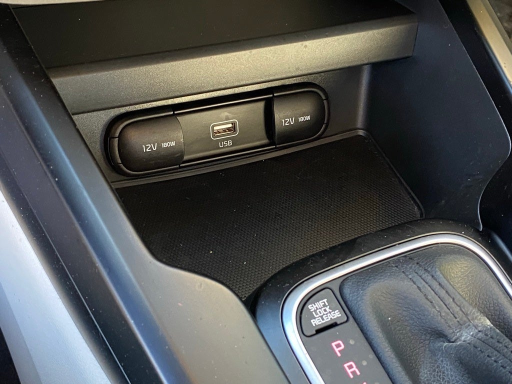 2020 Kia Soul S SUPER CLEAN LOW MILEAGE