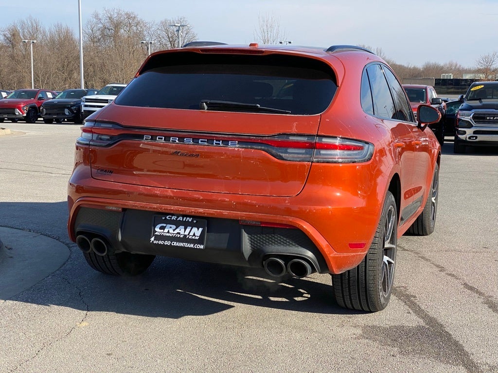 2022 Porsche Macan Base