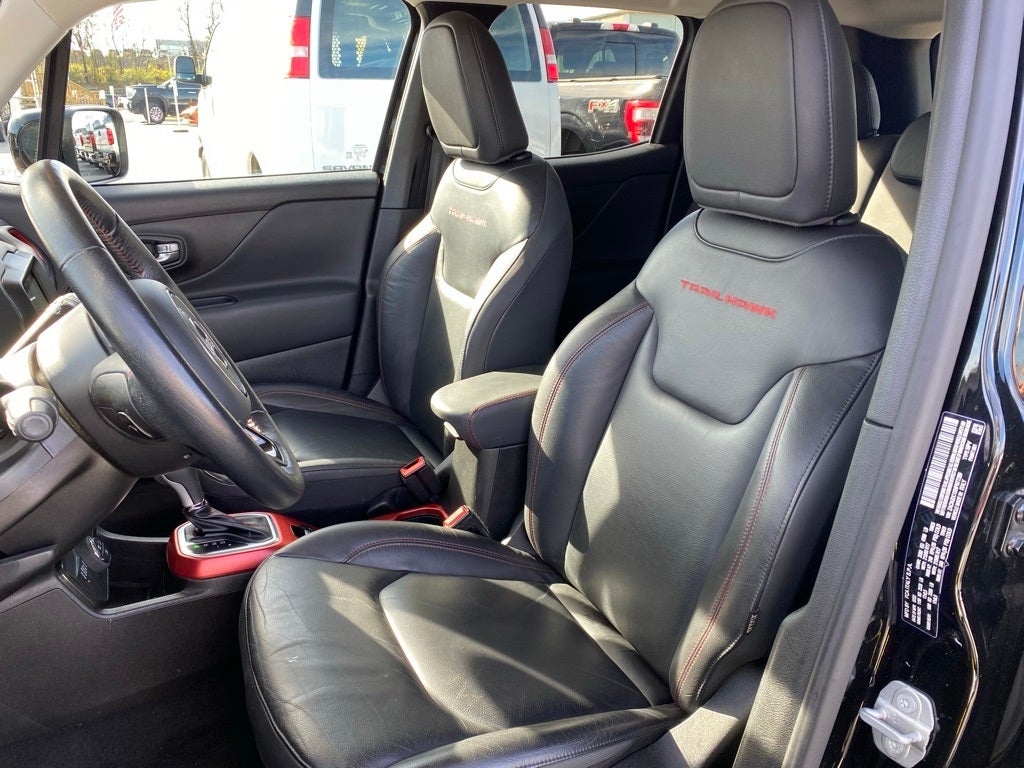 2022 Jeep Renegade Trailhawk 4X4 Leather Loaded!