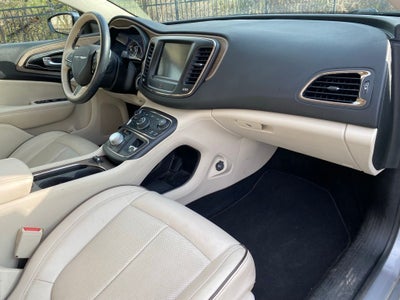 2015 Chrysler 200 C SUPER CLEAN!