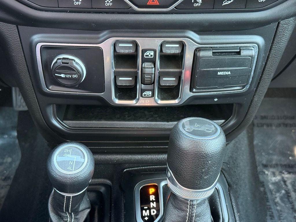 2019 Jeep Wrangler Unlimited Sahara APPLE CAR PLAY / CLEAN CARFAX/ 1 OWNER