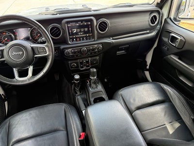 2019 Jeep Wrangler Unlimited Sahara - 4WD / CLEAN CARFAX / DANA AXLE