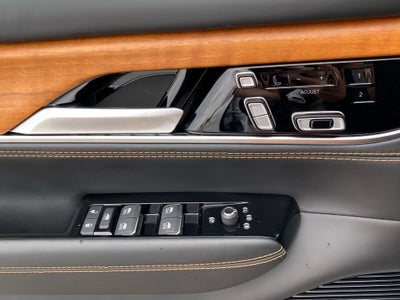 2024 Jeep Grand Wagoneer L Series III MCINTOSH AUDIO / 1 OWNER / 4X4