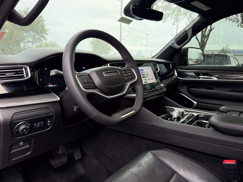2022 Jeep Wagoneer Series III - 4WD / PANORAMIC SUNROOF / CLEAN CARFAX
