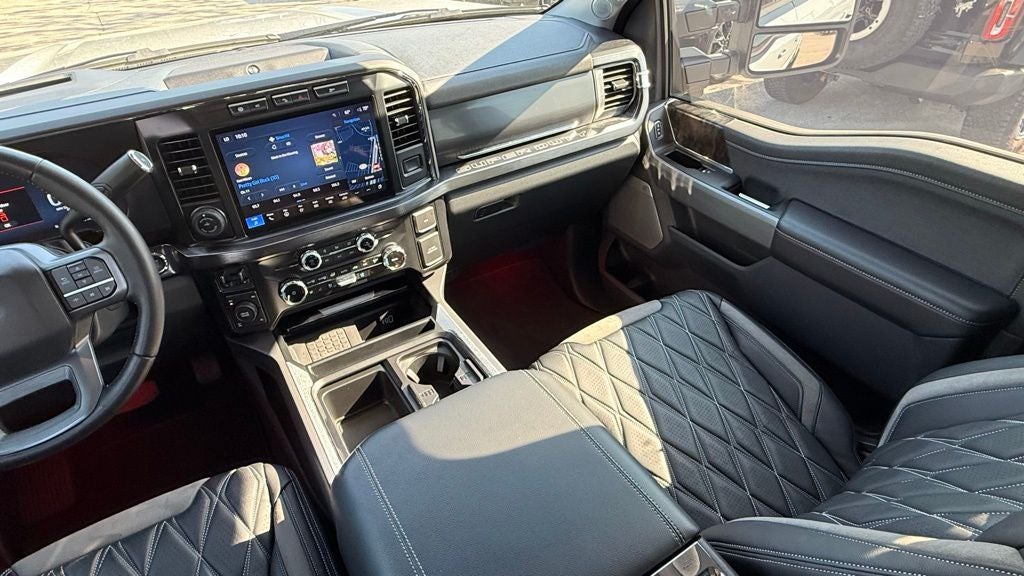 2024 Ford F-250SD Lariat Black Widow Package