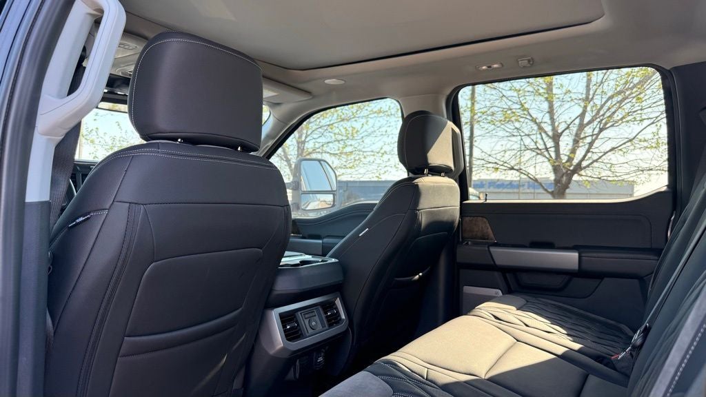 2024 Ford F-250SD Lariat Black Widow Package