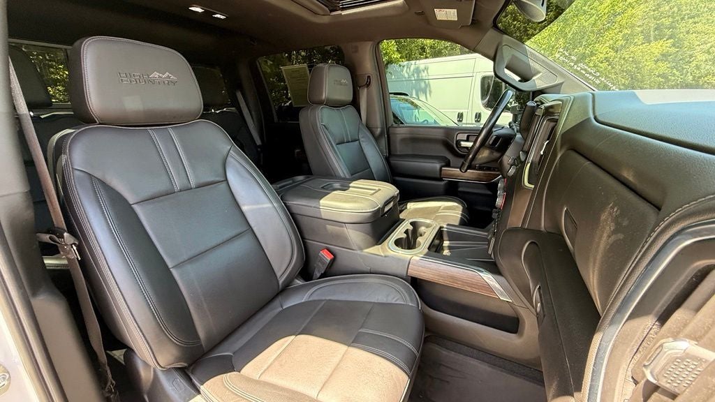 2022 Chevrolet Silverado 3500HD High Country SUPER LOW MILES