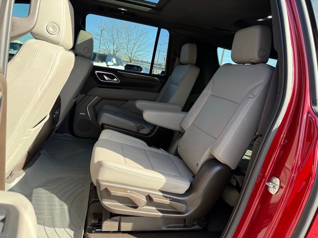 2023 Chevrolet Suburban Z71 2ND ROW BUCKET